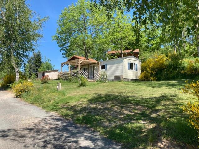 Camping Le Montbartoux Vollore-Ville Exterior photo