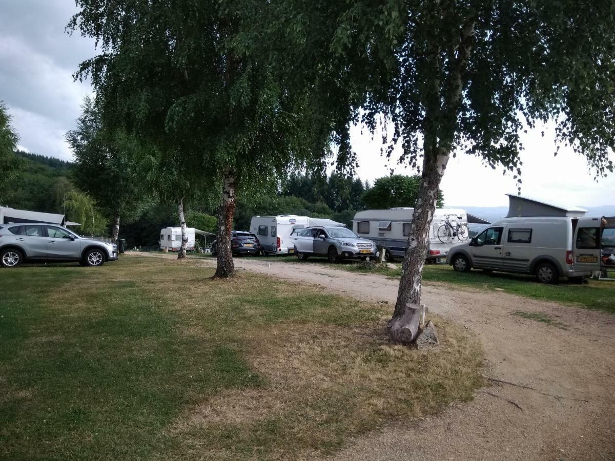 Camping Le Montbartoux Vollore-Ville Exterior photo